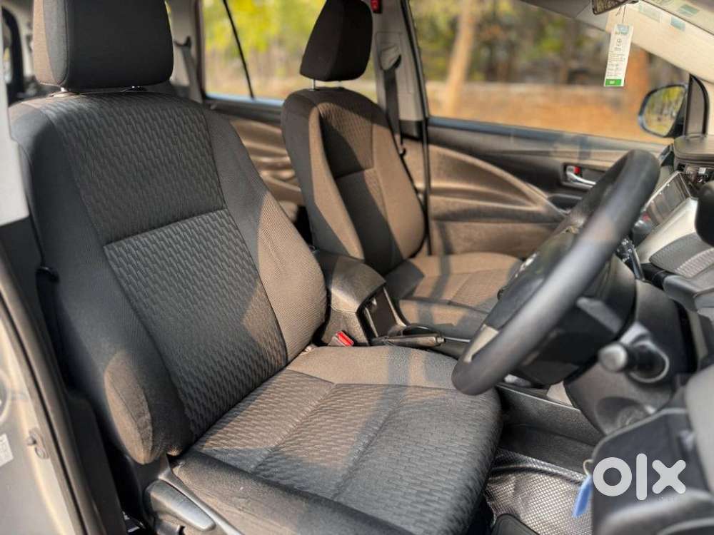 Toyota Innova Crysta 2.4 G Mt, 2022, Diesel