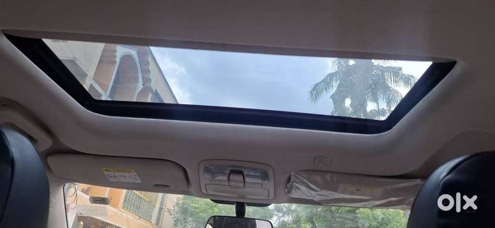 Mahindra Xuv300 W6 Amt Diesel, 2023, Diesel