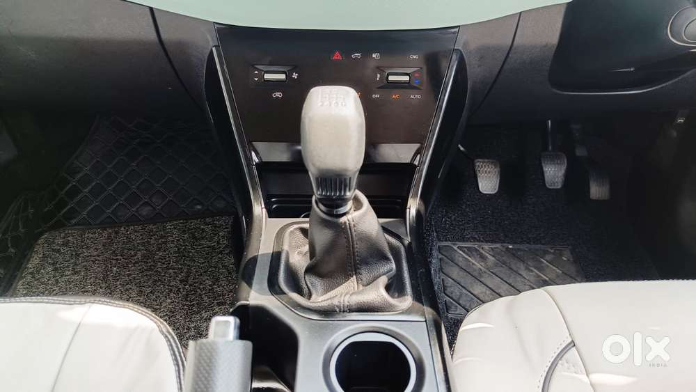 Tata Nexon Creative 1.2 Revotron Petrol 6 Mt, 2025, Cng & Hybrids