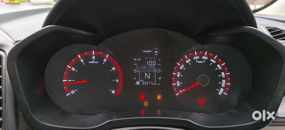 Mahindra Xuv300 W6, 2022, Petrol