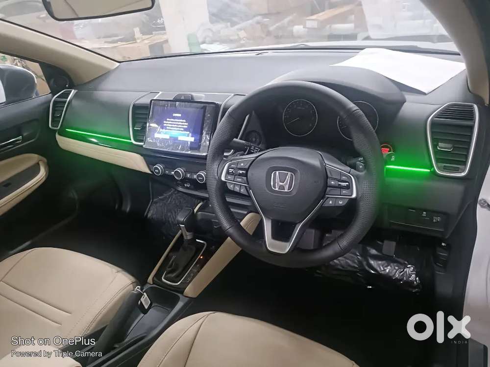 City Vx Cvt Apex Edition Brand New Just 2000 Km.