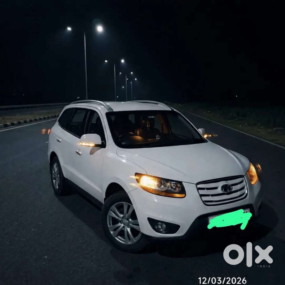 Hyundai Santa Fe 2012 Diesel 94000 Km Driven