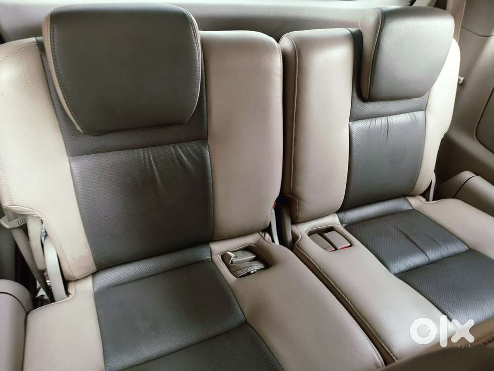 Toyota Innova 2.5 V 8 Str, 2014, Diesel