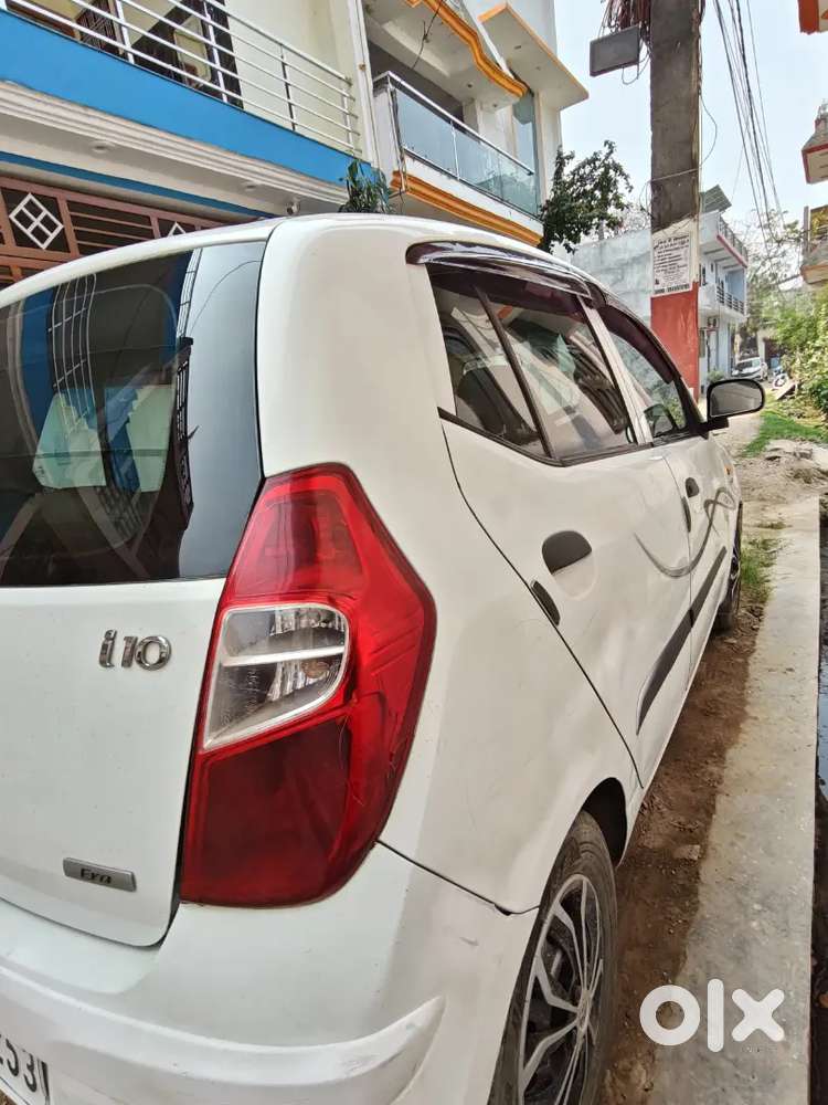 Hyundai I10 -2011 Model , 60k Km Driven .
