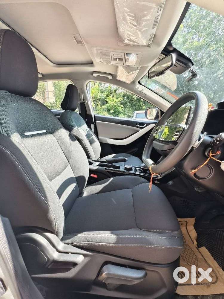 Tata Nexon Creative Plus S 1.2 Revotron Petrol 6 Amt Dt, 2024, Petro..