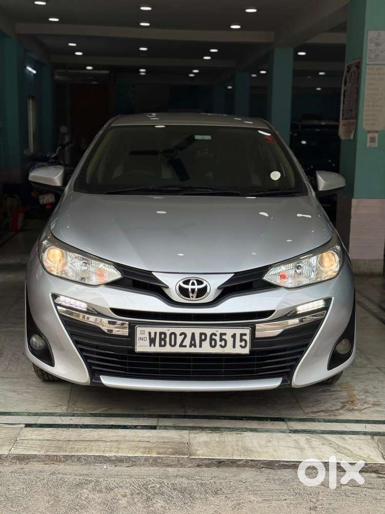 Toyota Yaris J Cvt, 2019, Petrol