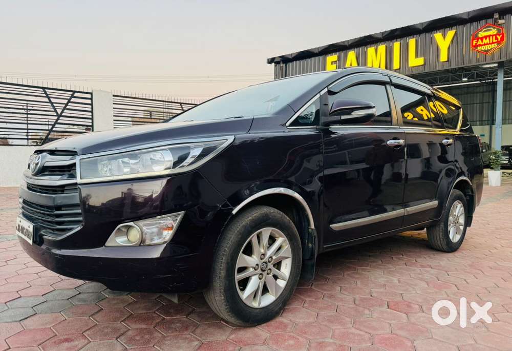 Toyota Innova Crysta 2.4 V 7 Str, 2017, Diesel