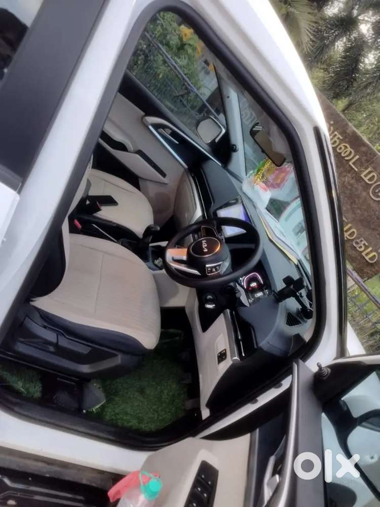 Kia Carens Premium 2026 Car