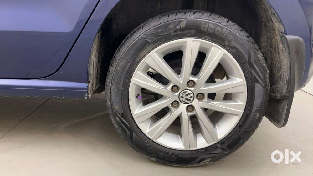 Volkswagen Polo Petrol Highline 1.2l, 2013, Petrol