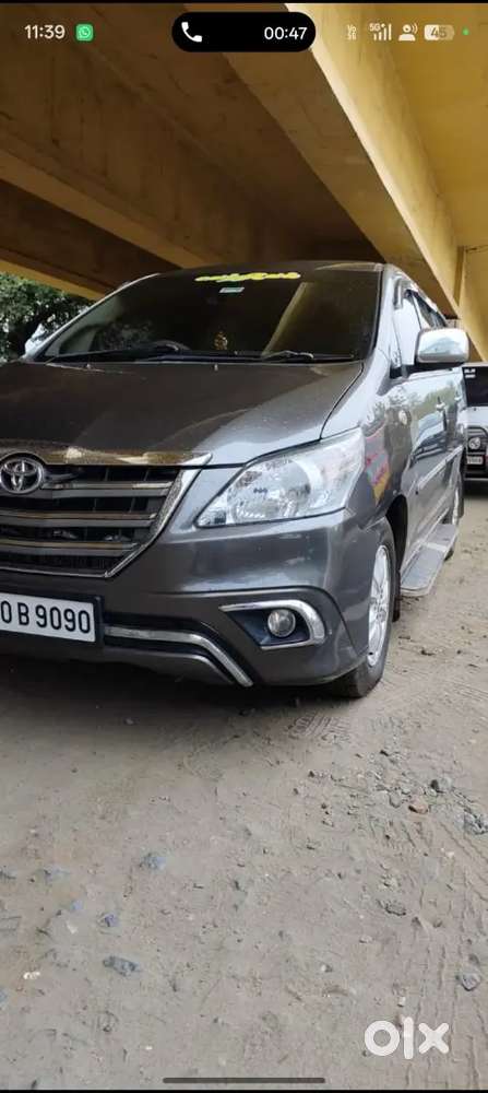 Toyota Innova 2011