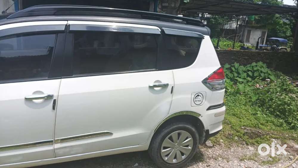 Maruti Suzuki Ertiga 2016 Petrol 26166 Km Driven