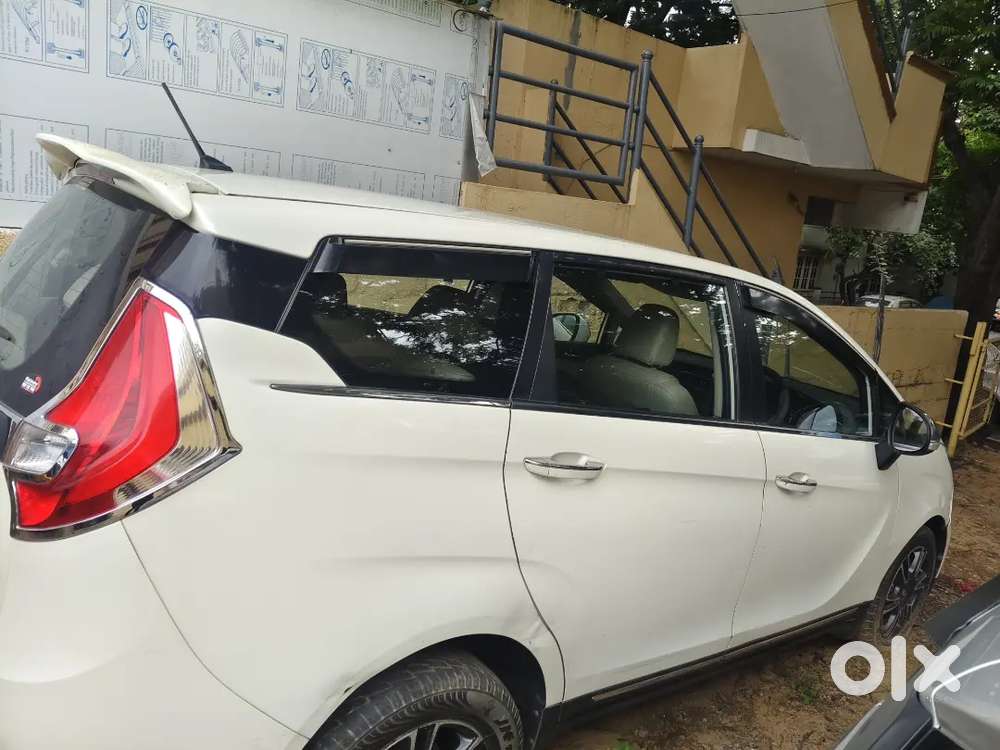 Mahindra Marazzo 2020 Diesel M8