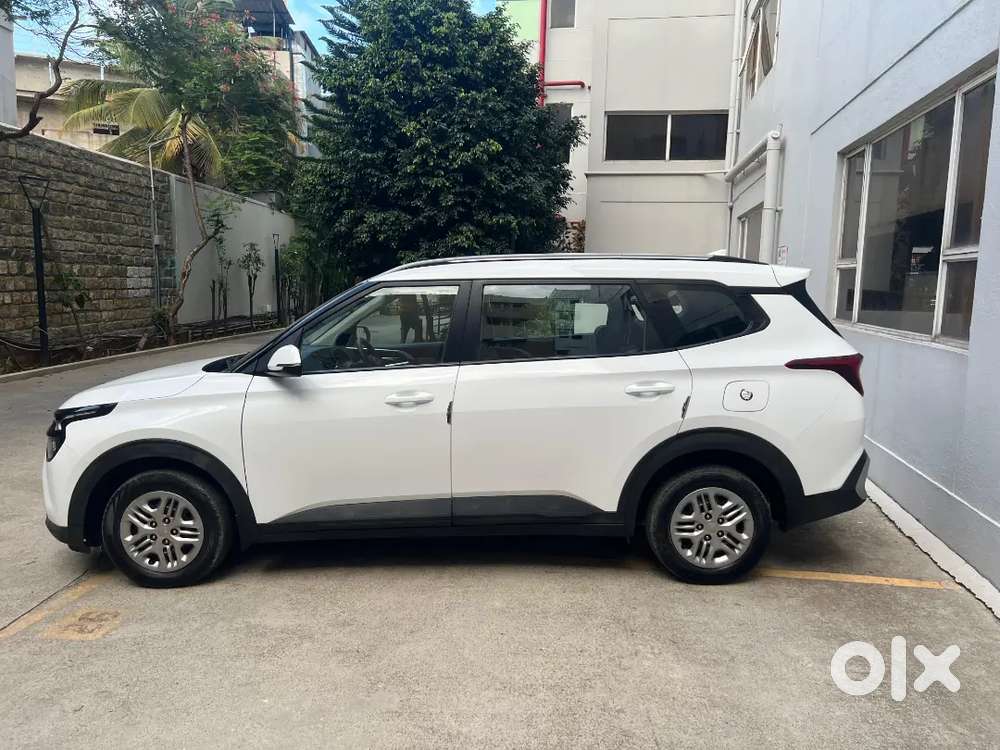 2023 Kia Carens 1.5 Petrol Manual