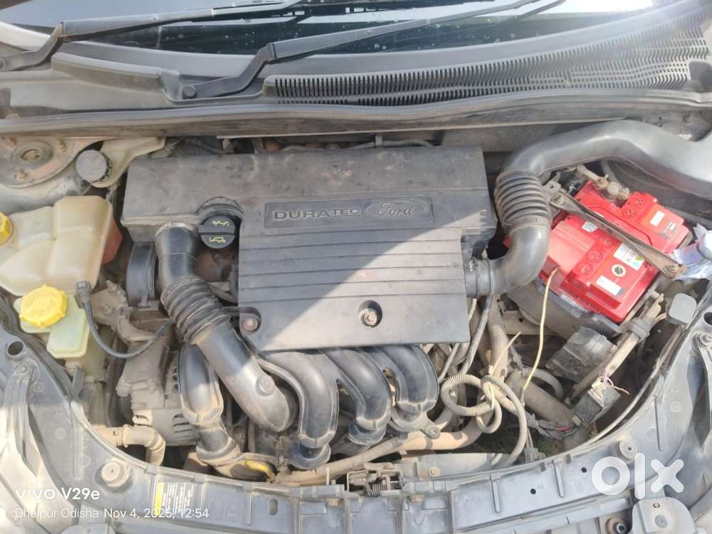 Ford Figo 1.5d Titanium Mt, 2011, Petrol