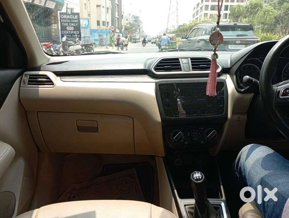 Maruti Suzuki Dzire 1.2 Vxi, 2022, Petrol