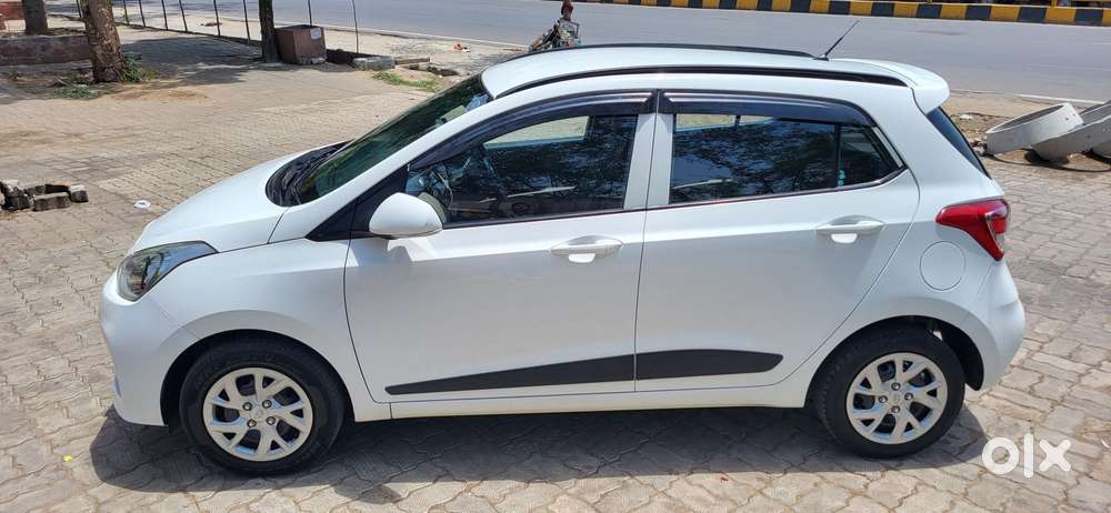 Hyundai Grand I10 Sportz, 2019, Petrol
