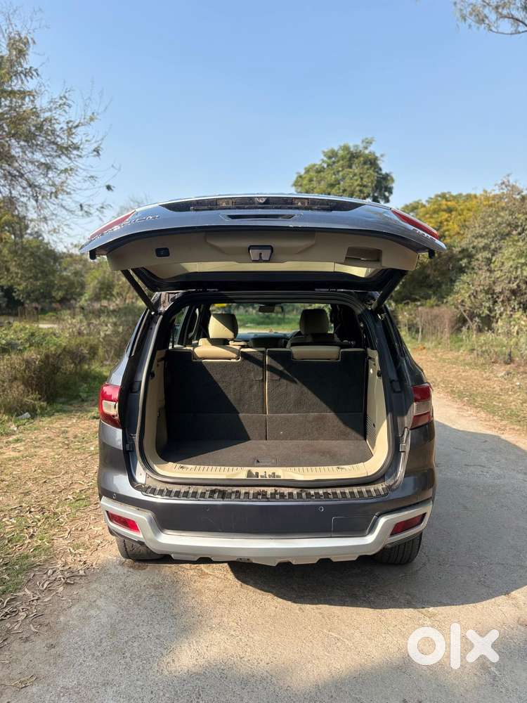 Ford Endeavour 3.2 Titanium 4x4 At, 2016, Diesel