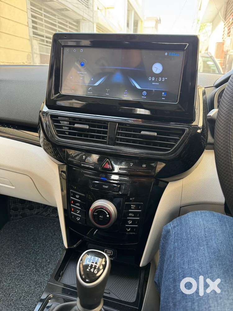 Mahindra Xuv 3xo 2025 Petrol Well Maintained