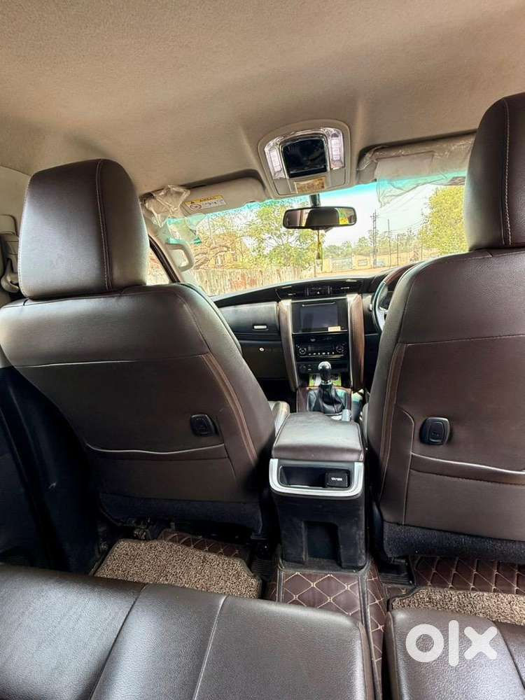 Non Accidental All Genuine Car Serviced Only From Company