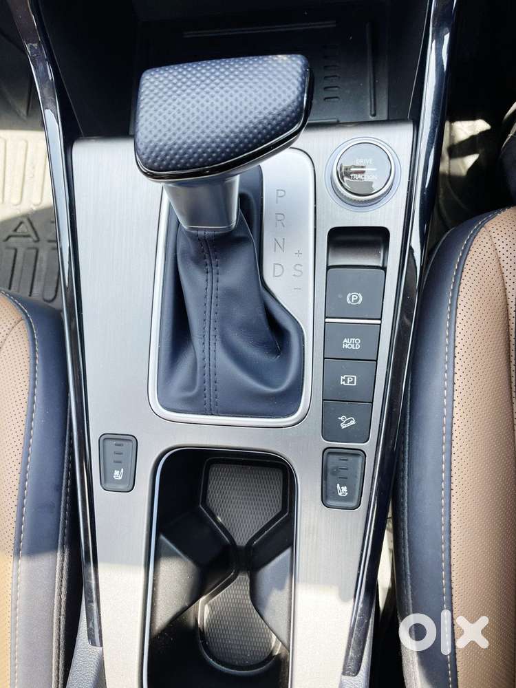 Hyundai Alcazar Signature (o) Adventure At 7 Str, 2025, Petrol