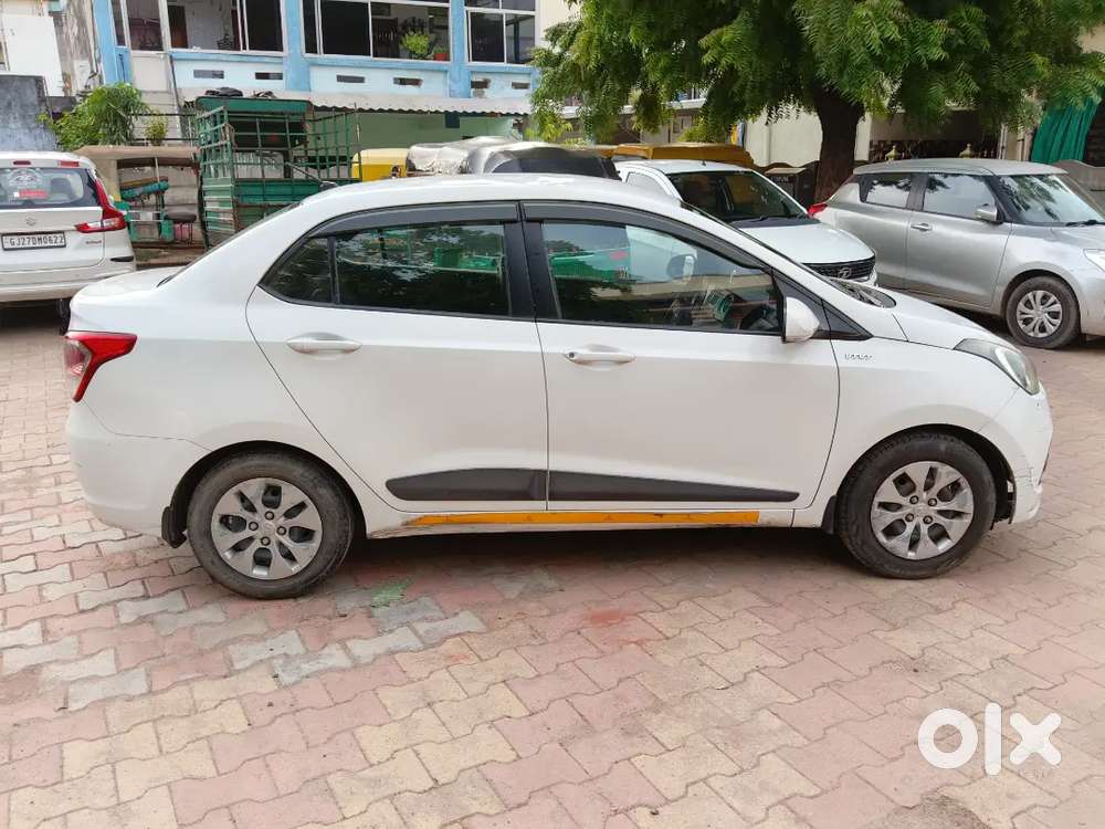 Hyundai Xcent 2015 Model