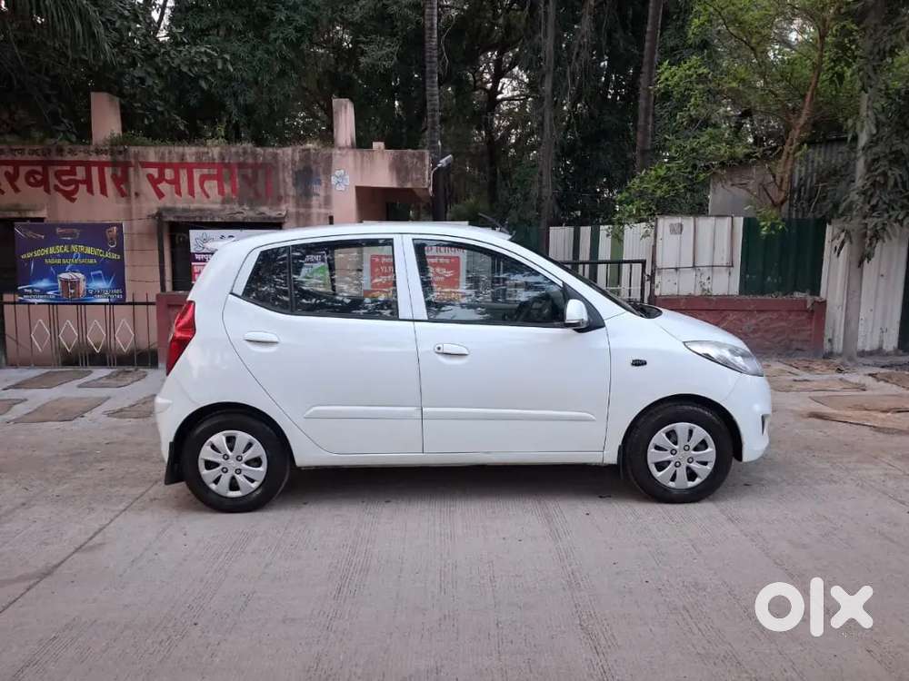 Hyundai I10 Sportz 2012 Car