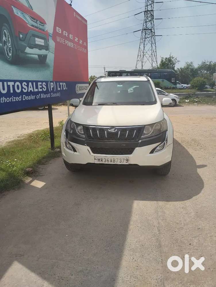 Mahindra Xuv500 2017 Diesel 82211 Km Driven
