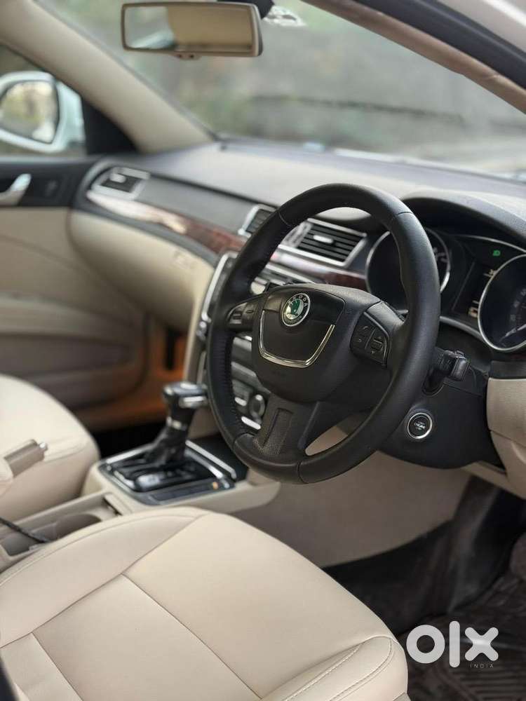 Skoda Superb 2013 Model Automatic