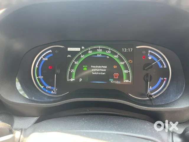 Toyota Innova Hycross 2.0 Zx Hybrid 7 Str, 2024, Petrol