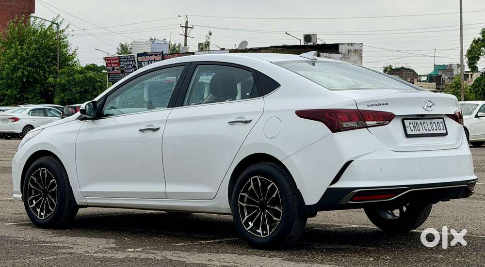 Hyundai Verna 1.5 Sx Petrol Mt, 2022, Petrol