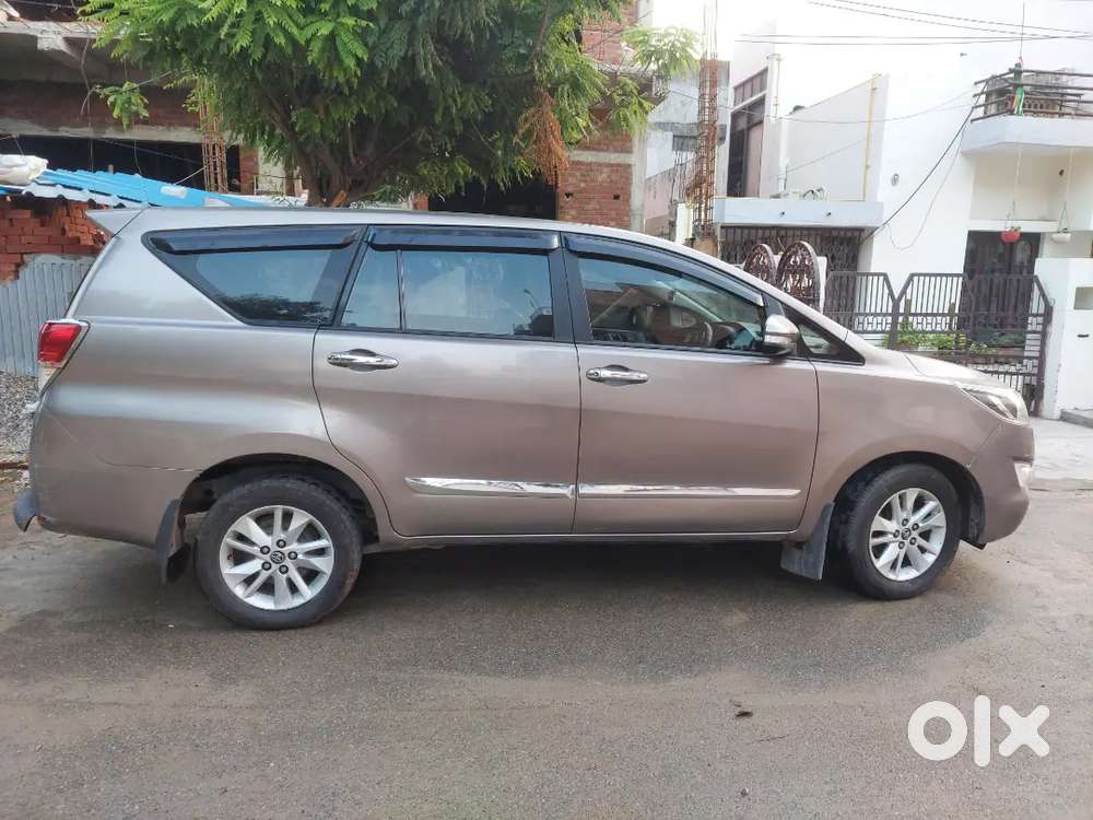 Toyota Innova Crysta 2016 Diesel 94000 Km Driven