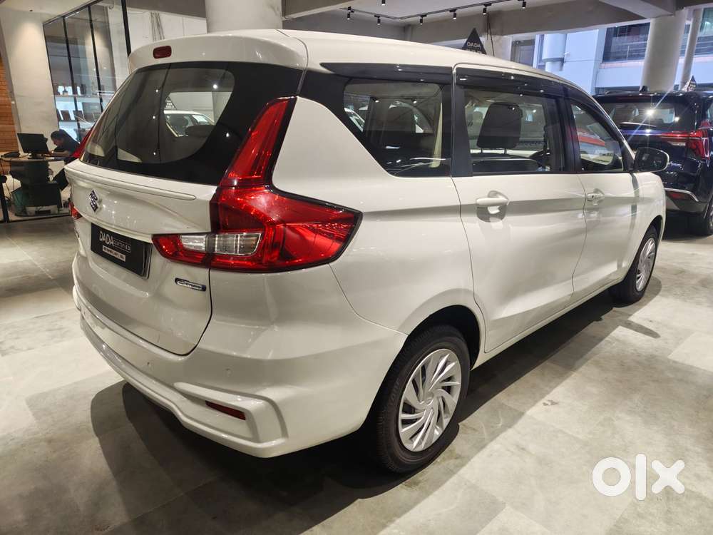Maruti Suzuki Ertiga Vxi At Petrol, 2024, Petrol