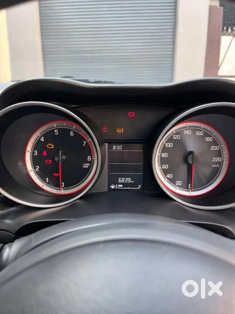 Maruti Suzuki Swift 2023 Petrol 7000 Km Driven L
