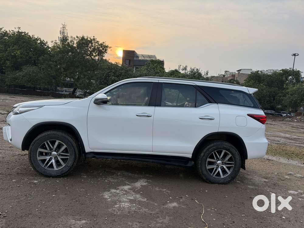 Toyota Fortuner 2.8 At Celebratory Edition, 2019, Diesel