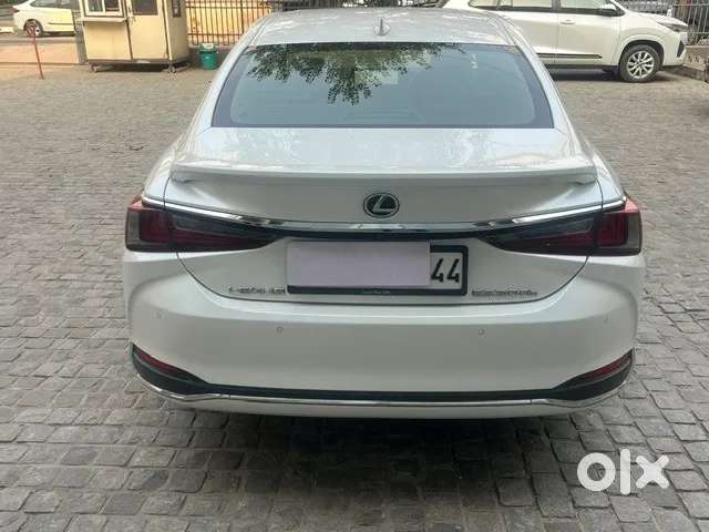 Lexus Es, 2023, Petrol
