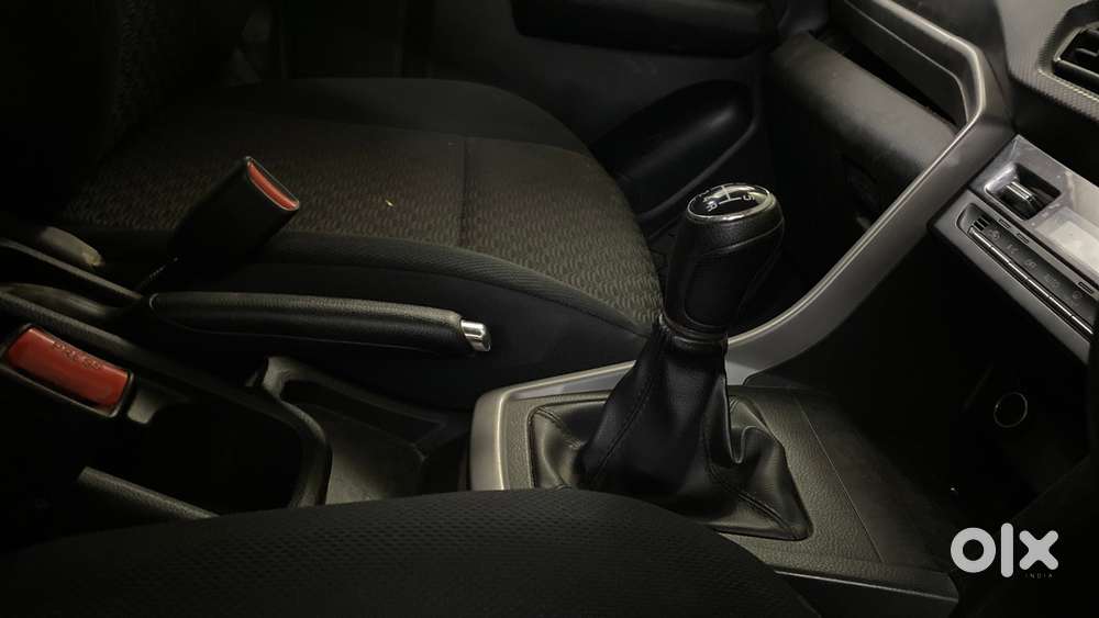 Maruti Suzuki Vitara Brezza 1.5 Vxi At, 2023, Petrol
