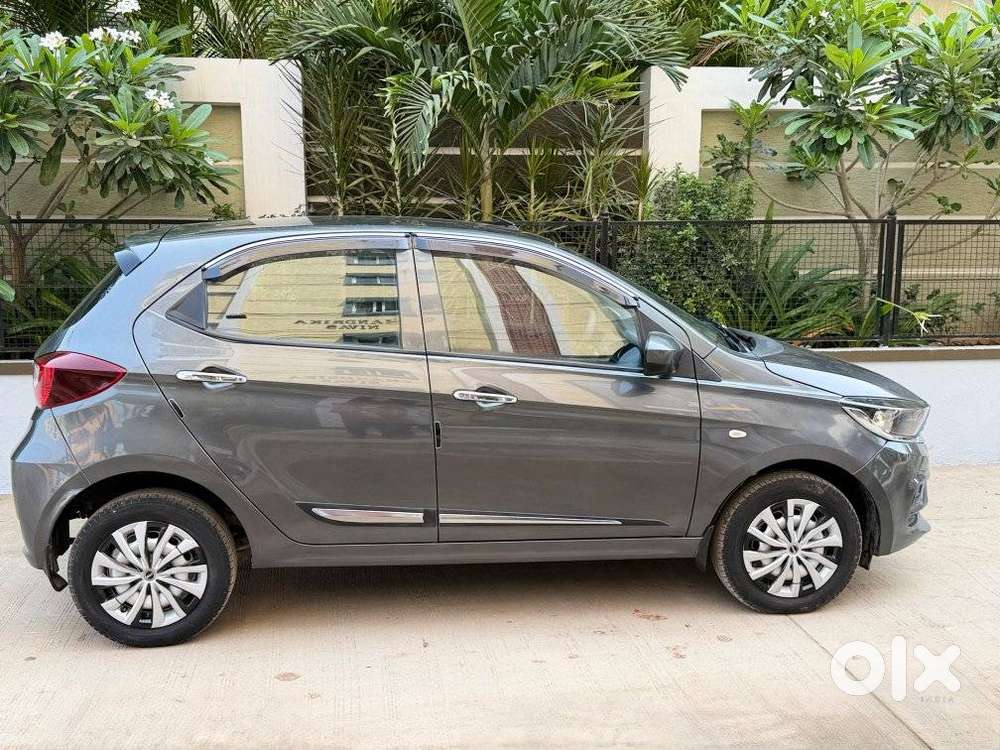 Tata Tiago 1.2 Revotron Xm, 2022, Petrol