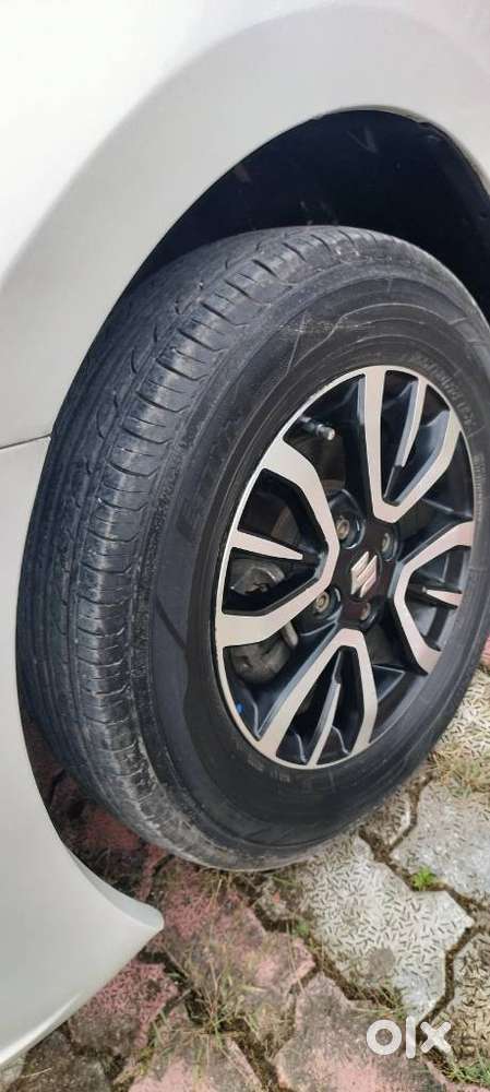 Maruti Suzuki Dzire Vxi Ags, 2022, Cng & Hybrids