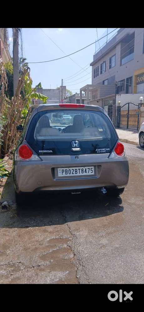 Honda Brio 2011-2013 V Mt, 2012, Petrol