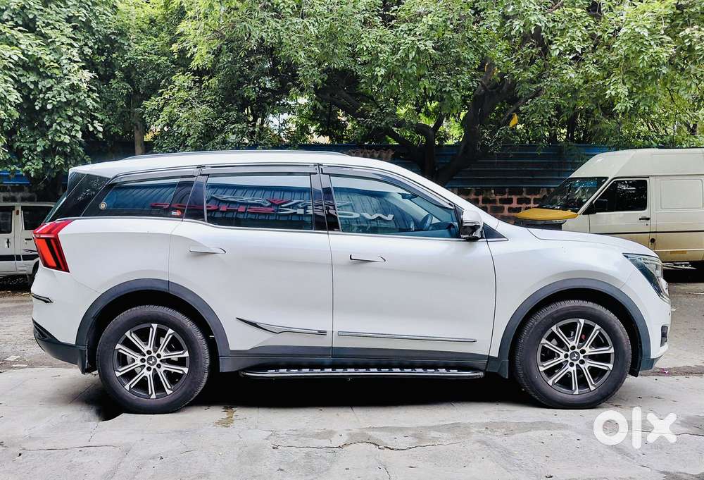 Mahindra Xuv700 2.0 Ax 7 Petrol At Luxury Pack Str, 2023, Petrol