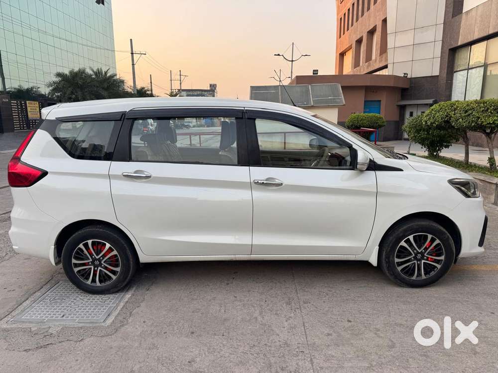 Maruti Suzuki Ertiga Zxi (o) Cng [2022-2023], 2022, Cng & Hybrids