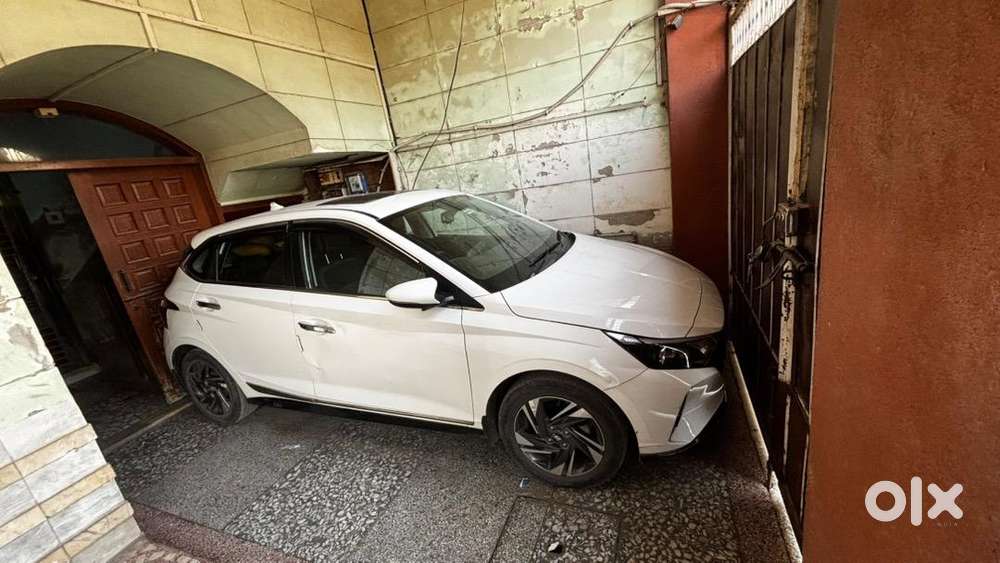 I20-2022-1st Owner-best Condition-21000 Kms Only