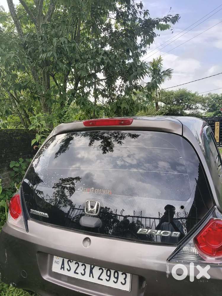Honda Brio Mt Petrol 2nd Owner 2012
