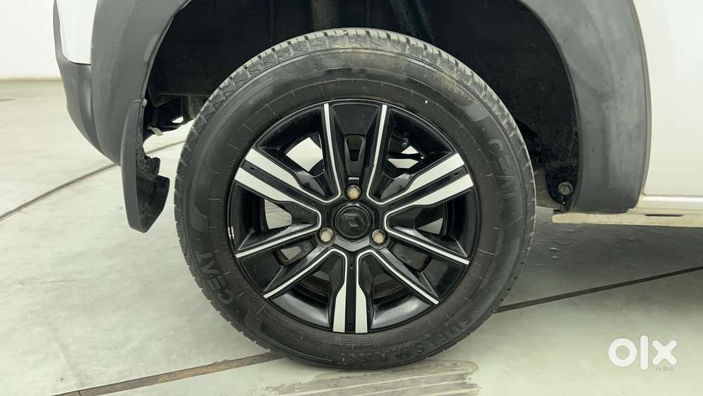 Renault Kwid 1.0 Climber (o) Dual Tone, 2023, Petrol