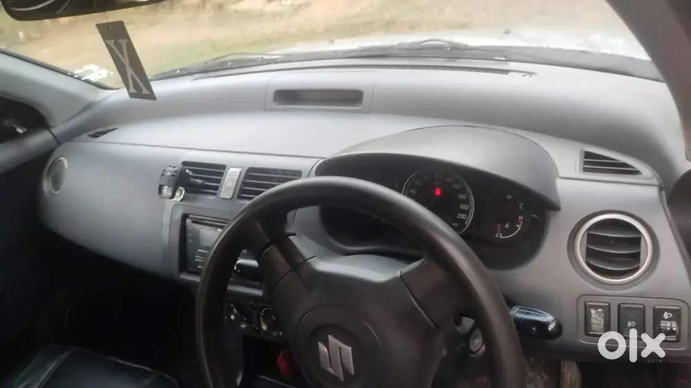 Maruti Suzuki Swift 2006 Petrol