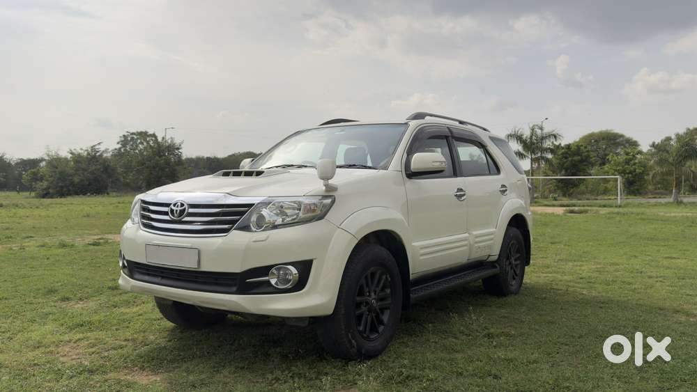 Toyota Fortuner 3.0 4x2 Mt, 2015, Diesel