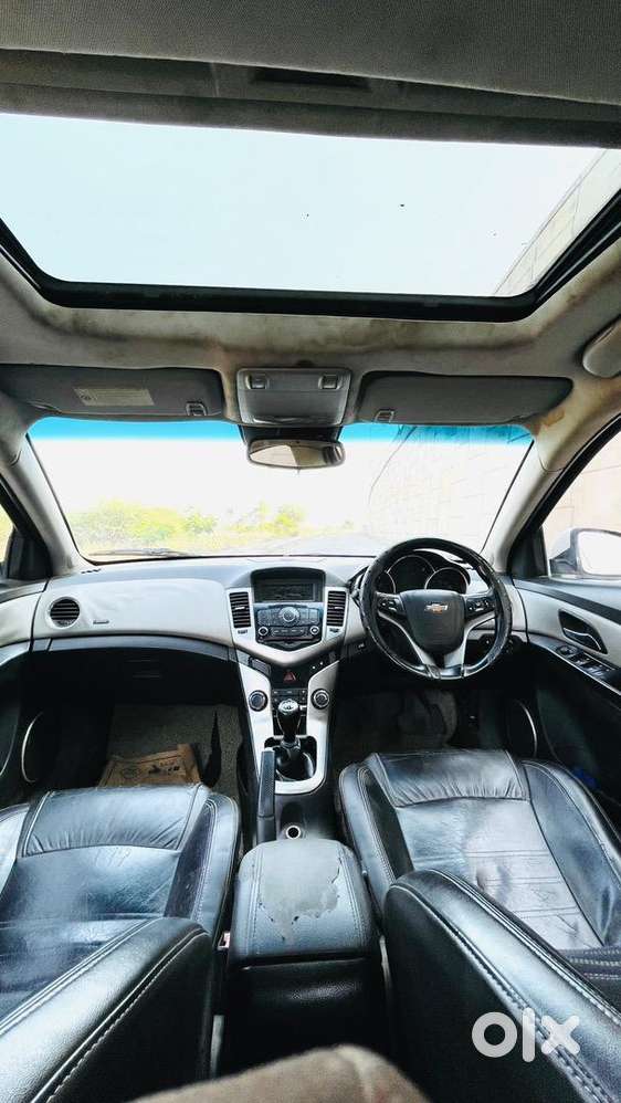 Chevrolet Cruze 2011 Diesel 150000 Km Driven