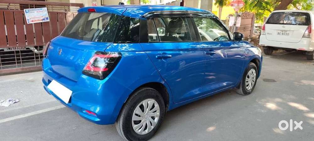 Maruti Suzuki Swift Vxi Optional, 2025