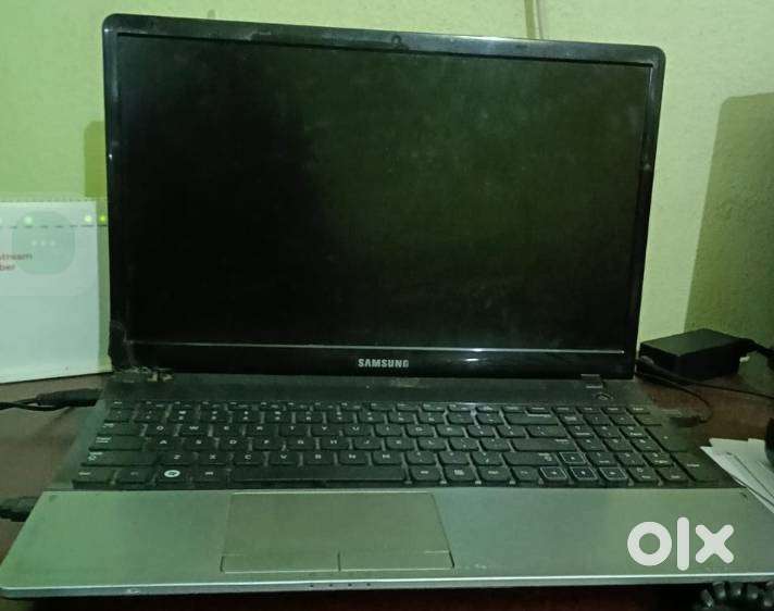 8GB Ram, 320GB, Wi-fi , webcam,