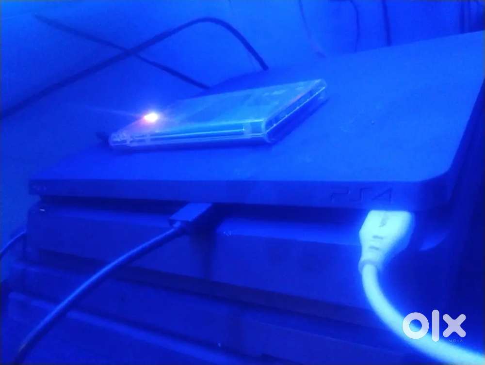 Ps4 1 tb 12 game loded 1 remote non repair